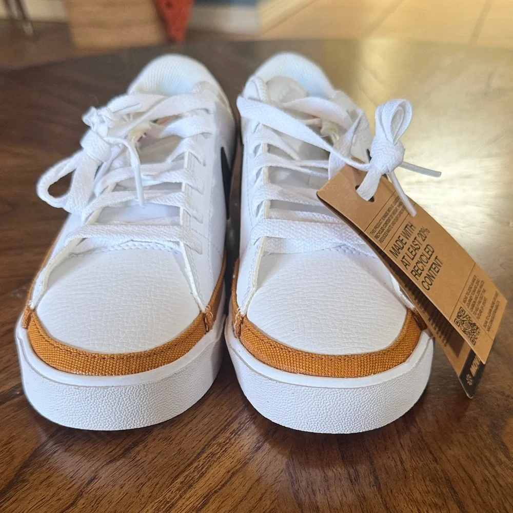 Nike Women's Court Legacy Leather Sneaker - Picture 2 of 7
